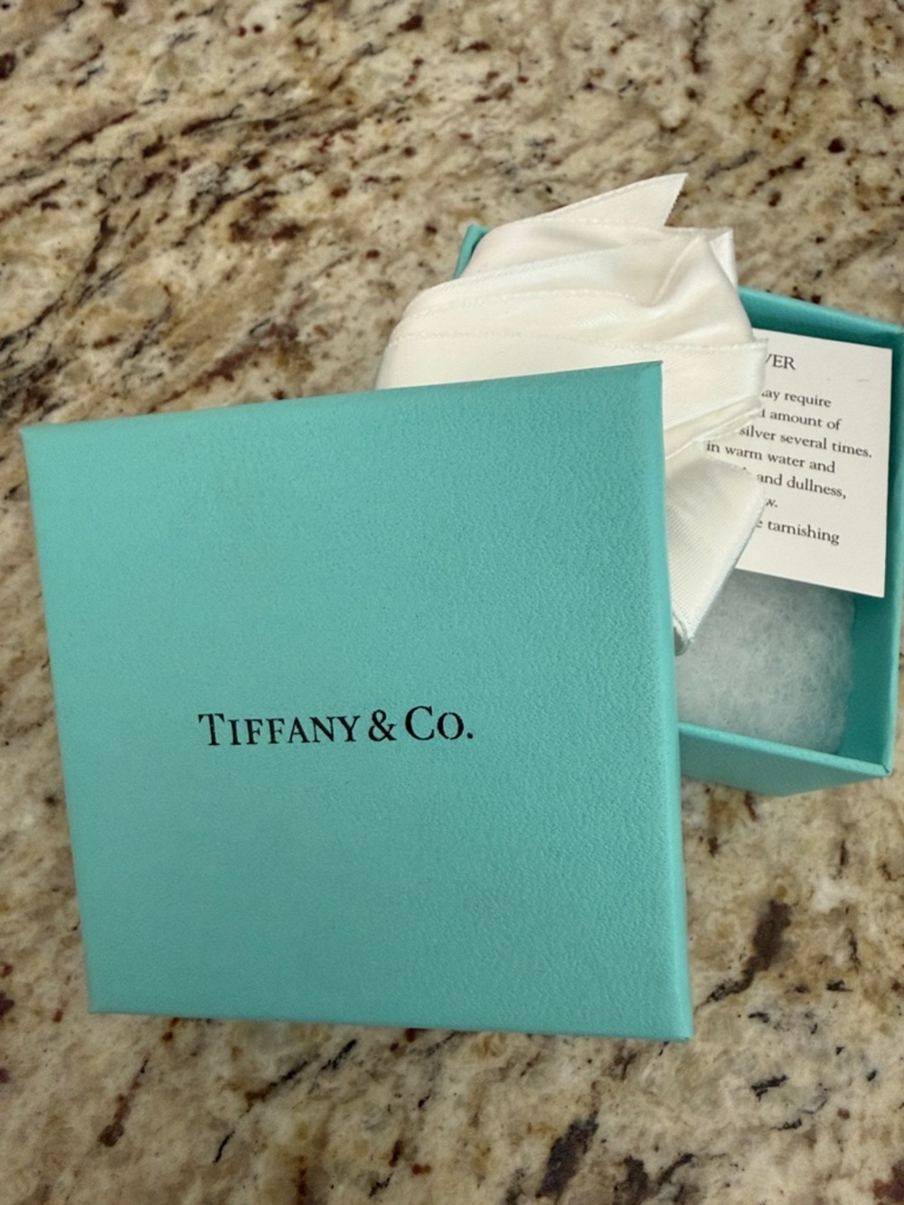 Tiffany & Co 18K Knot Key Pendant 3.06g T.W Rose Gold L-1.75"x W-.75 Celtic Knot - Picture 10 of 10